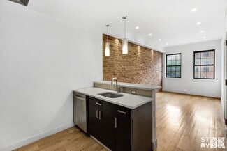 Building Photo - 37 Lexington Ave