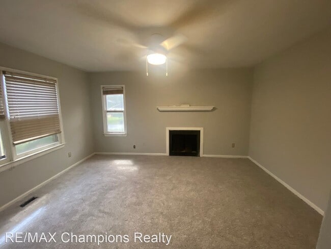 Building Photo - 2 br, 2.5 bath House - 1313 10th street