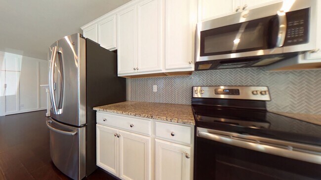 Foto del edificio - 2 Bedroom 2 bath rental in Yorktown