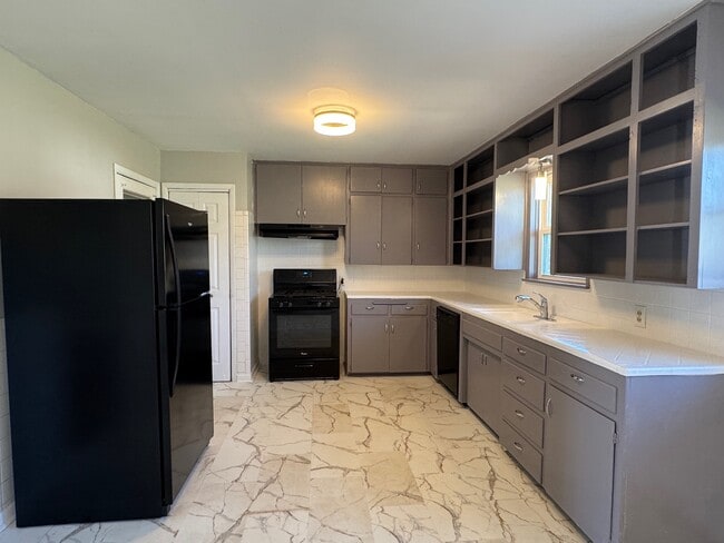 Foto del edificio - 110 W Virginia Ave