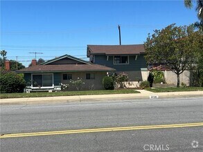 Building Photo - 2731 Damien Ave