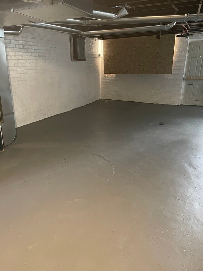 Building Photo - 2903 Glendale St