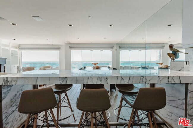 Foto del edificio - 21330 E Pacific Coast Hwy