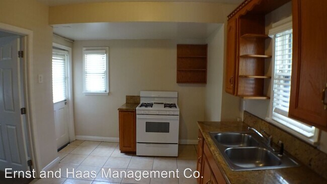 Foto del edificio - 933 E 5th St