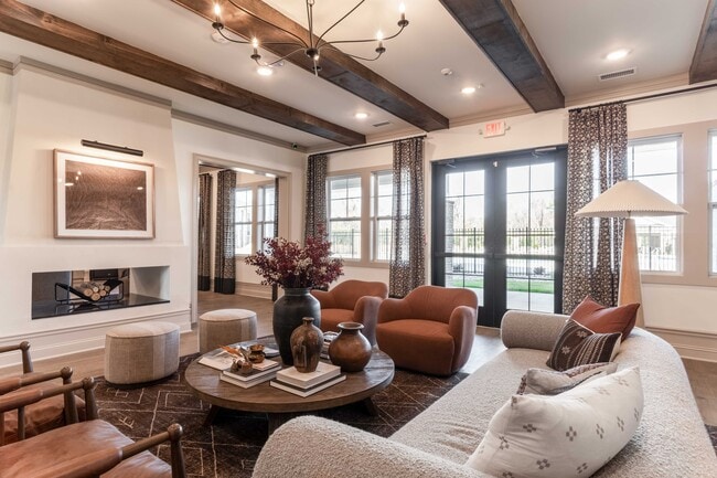 Building Photo - 250 West Apartments