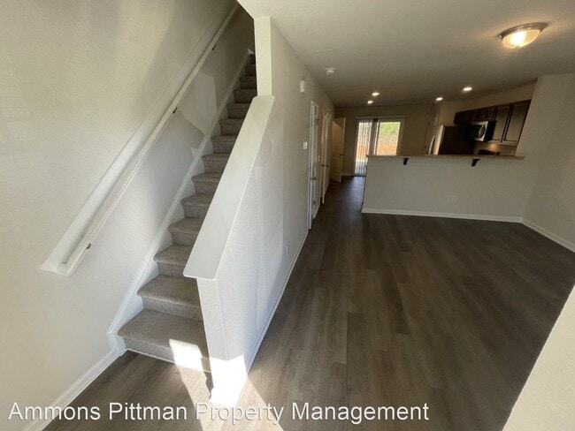 Building Photo - 2 br, 2.5 bath House - 2056 Wiggins Village