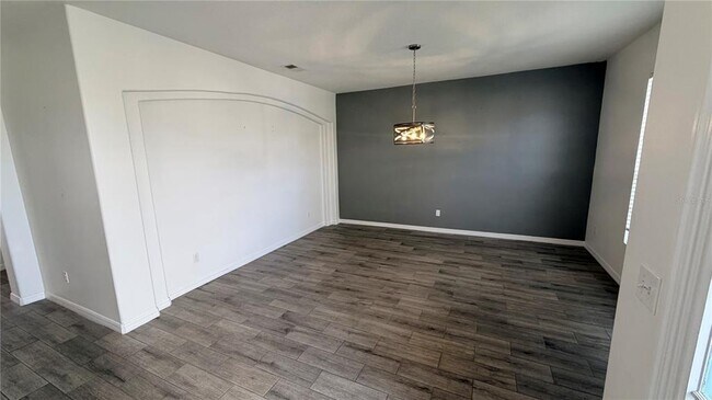 Foto del edificio - 456 Knollwood Dr