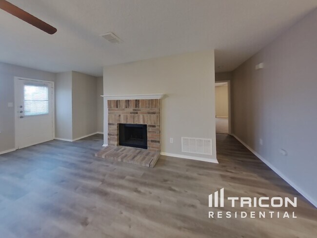 Foto del edificio - 2422 Meadowgate Ln