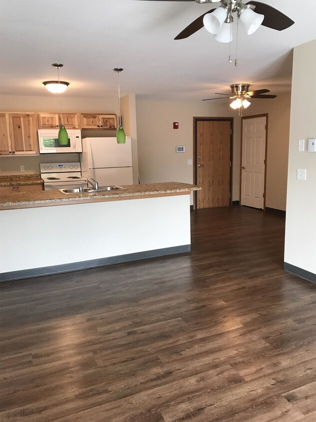 Foto principal - 210 23rd St NW