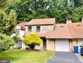 Building Photo - 271 Pine Valley Rd