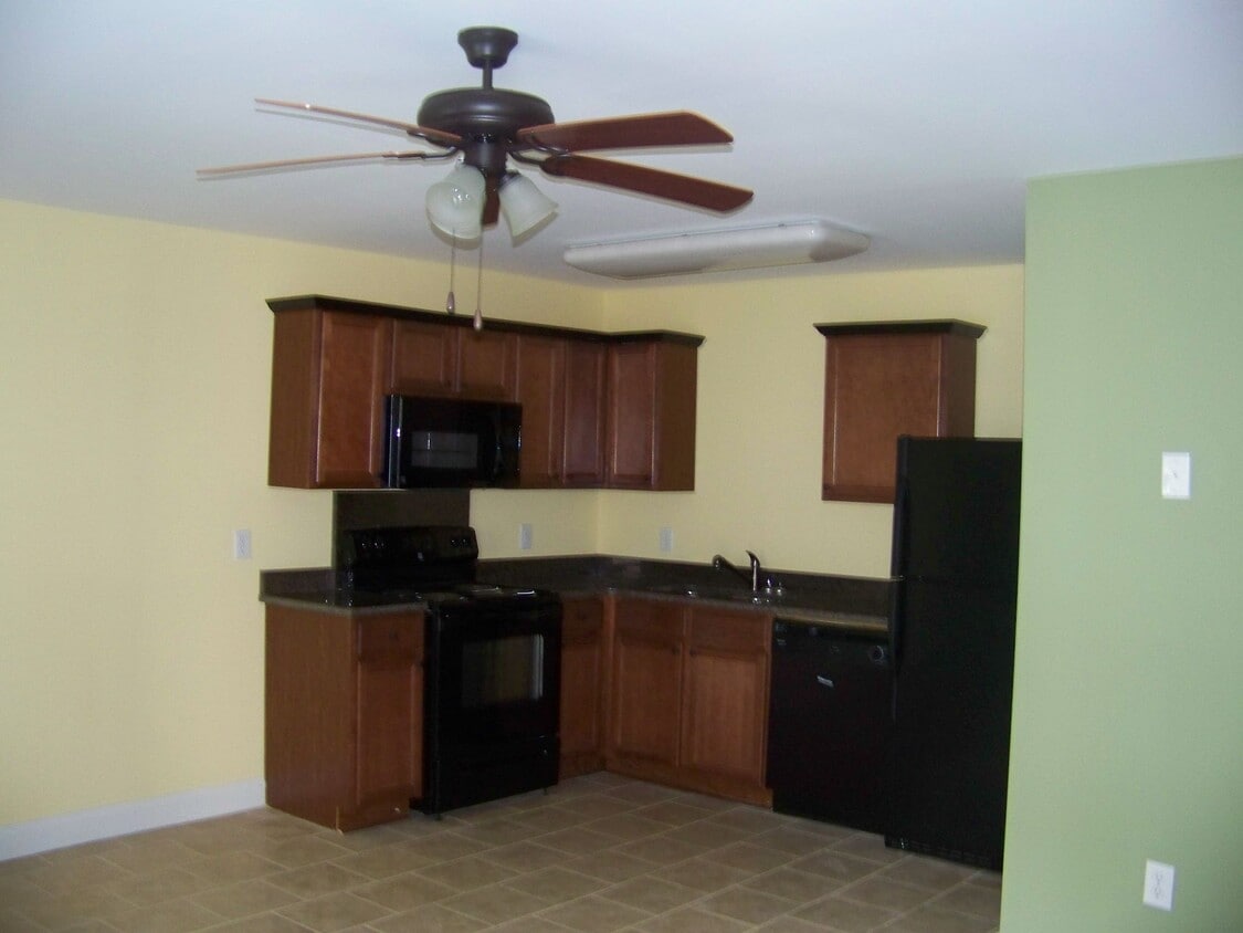 Building Photo - 303 N Alexander St