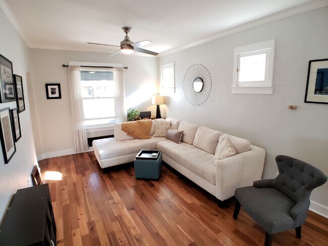Foto del edificio - "Charming 4-Bedroom Denver Home with Grani...