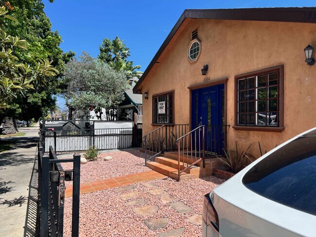 Foto del edificio - 2330 S Mansfield Ave