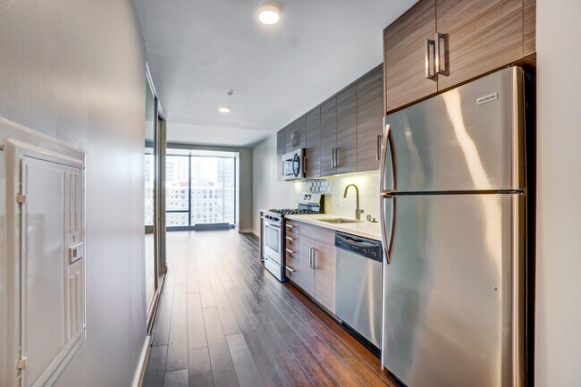 Building Photo - 150 Van Ness