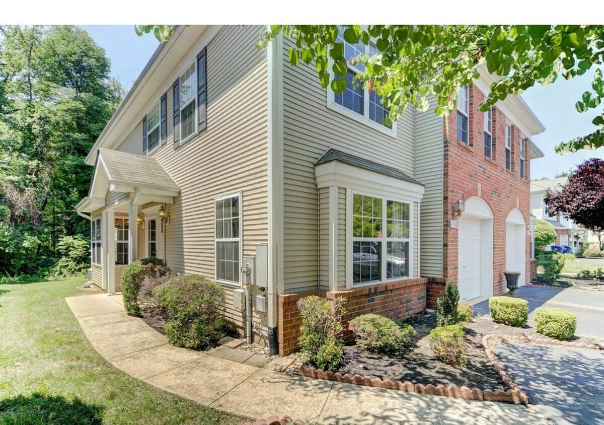 Foto principal - 176 Fountayne Ln