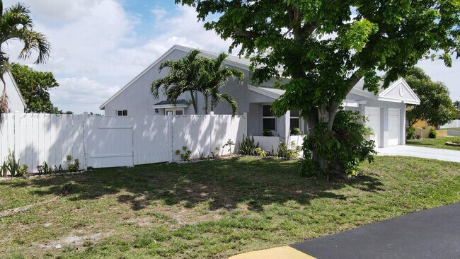 Building Photo - 34 Paxford Ln