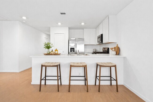 Foto del edificio - 16127 Domestic Dove Wy