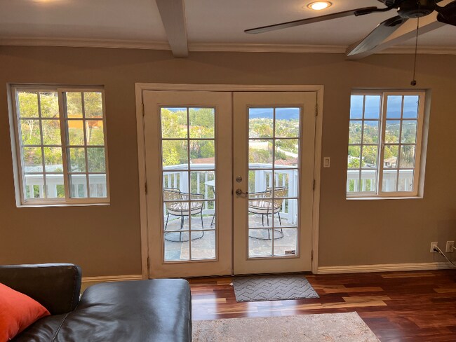 Foto del edificio - 4275 Crestview Dr