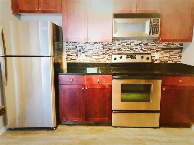 Foto del edificio - 2657 Lenox Rd NE