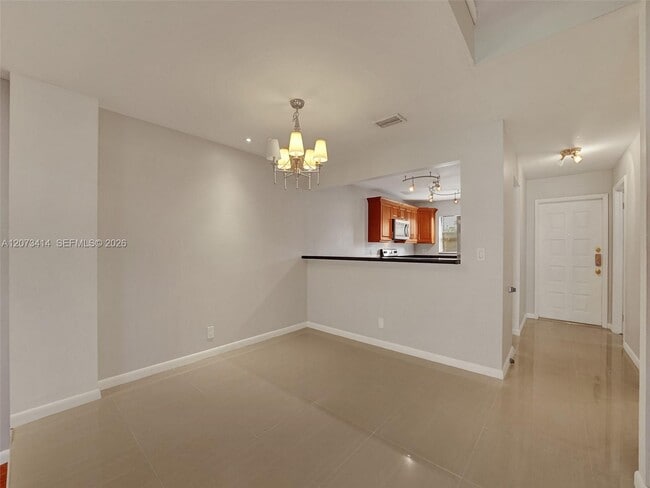 Building Photo - 9148 Lime Tree Ln