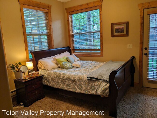 Foto del edificio - 3 br, 2 bath House - 629 Valley Centre Dri...