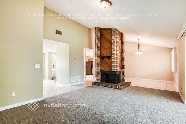 Building Photo - 930 Waverly Dr
