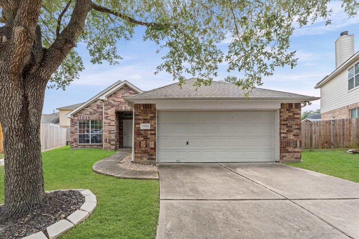 Primary Photo - 32510 Rosella Ln