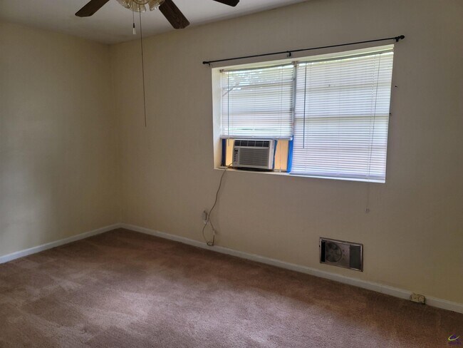 Foto del edificio - 605 S Pleasant Hill Rd
