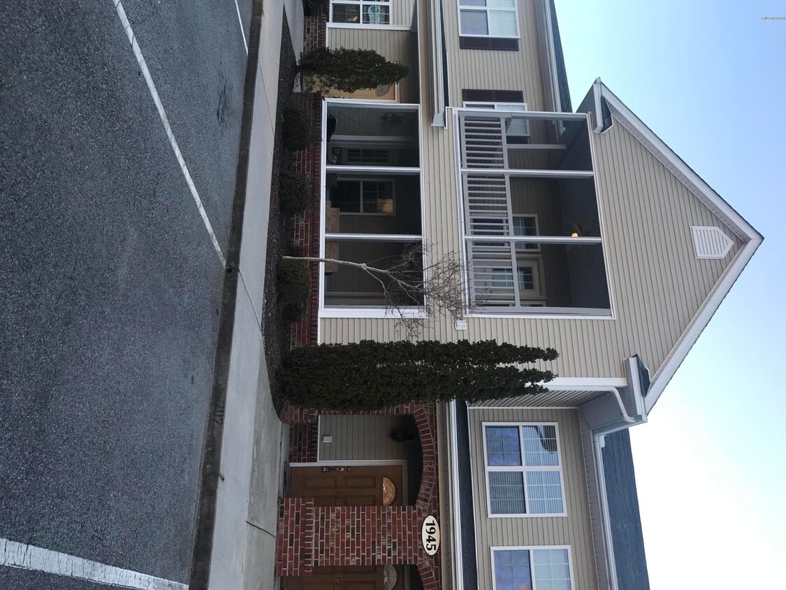 1945 Tara Ct Unit 203, Greenville, NC 27858 Condo for Rent in Greenville, NC