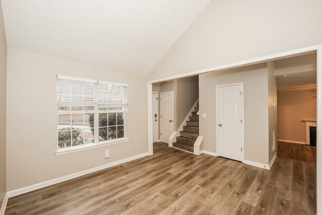 Foto del edificio - 3627 Lower Creek Dr