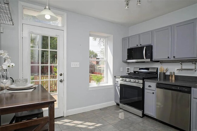 Kitchen - 3936 Utah St