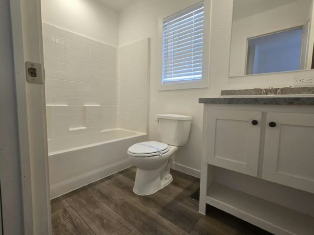 Foto del edificio - 4650 E Lake Mead Blvd