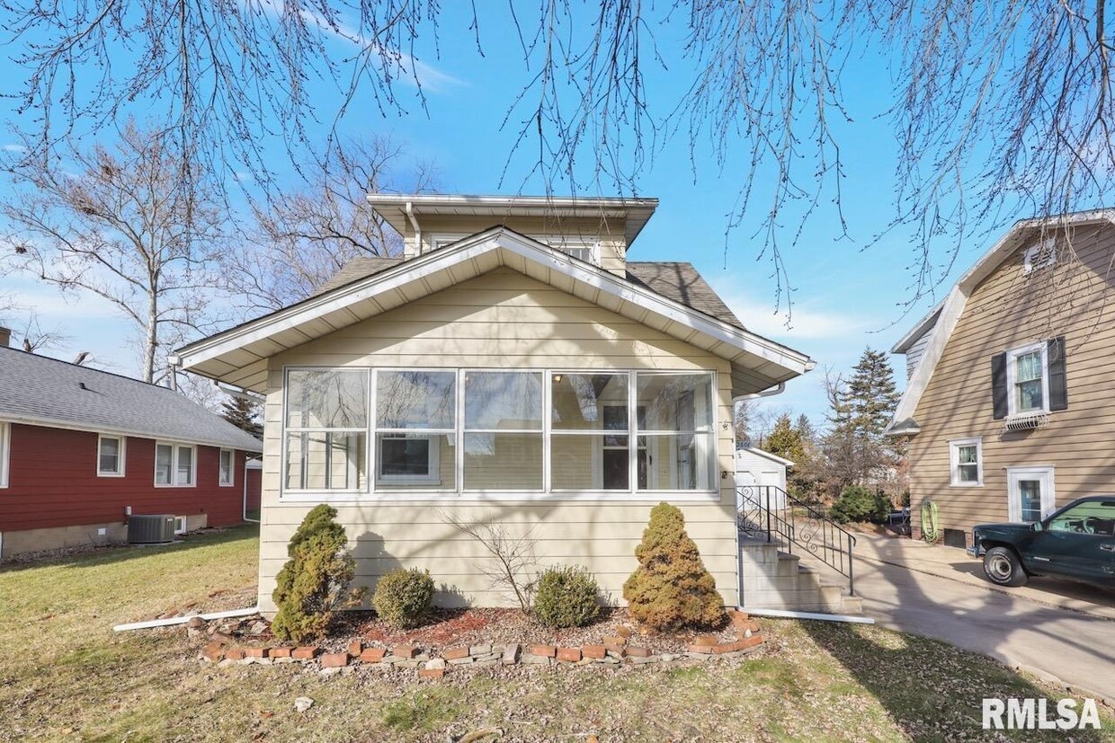 2601 W Kenwood Ave, West Peoria, IL 61604 House Rental in West Peoria