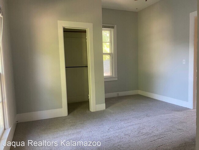 Building Photo - 2 br, 1 bath House - 57239 Murray St.  Uni...