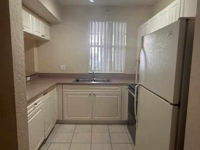 Foto del edificio - 6678 W Sample Rd
