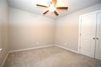 Building Photo - 1520 Sandpiper St