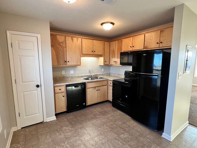 Foto del edificio - 533 Patriot Park Ct