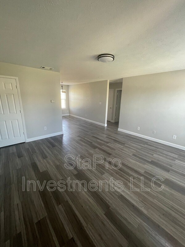Foto del edificio - 261 Hayes Ct