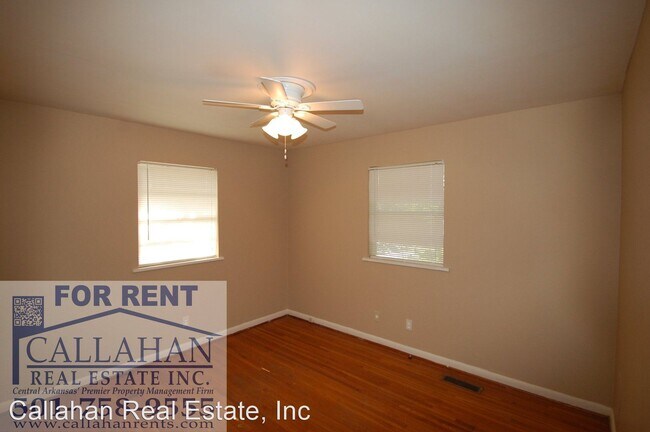 Building Photo - 2 br, 1 bath House - 4309 N Locust