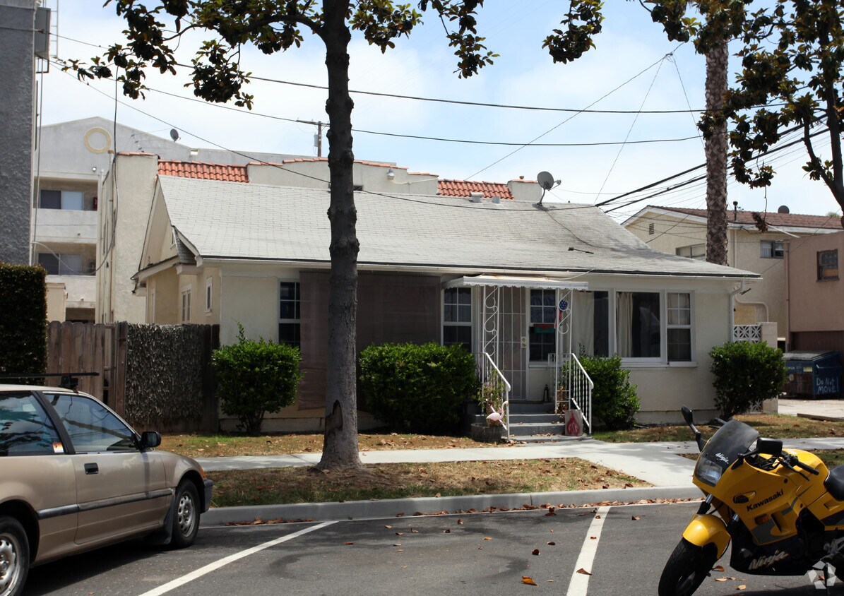Foto del edificio - 280-282 Esperanza Ave