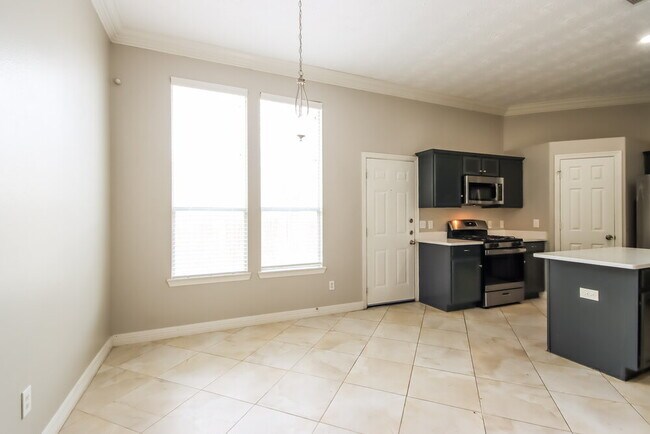 Building Photo - 19033 Hammer Ln