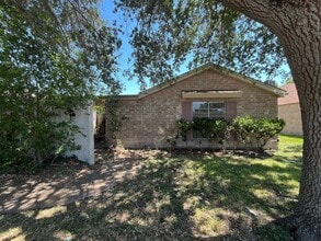 Building Photo - 5002 Wingfoot Ln