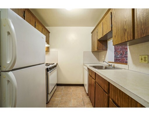 Foto del edificio - 144 Worcester St