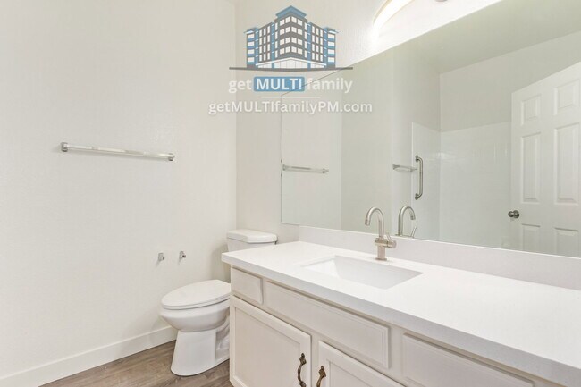 Foto del edificio - 234 N Heritage Dr