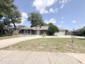 Building Photo - 5511 La Moya Ave