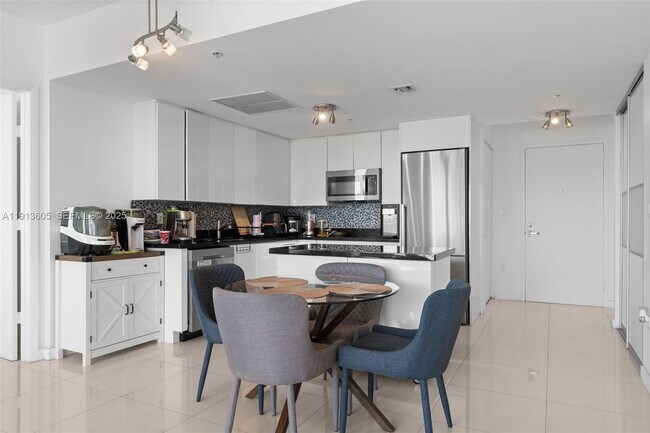 Foto del edificio - 92 SW 3rd St