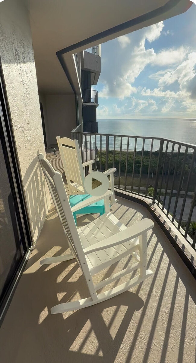 Building Photo - 801 S Ocean Dr