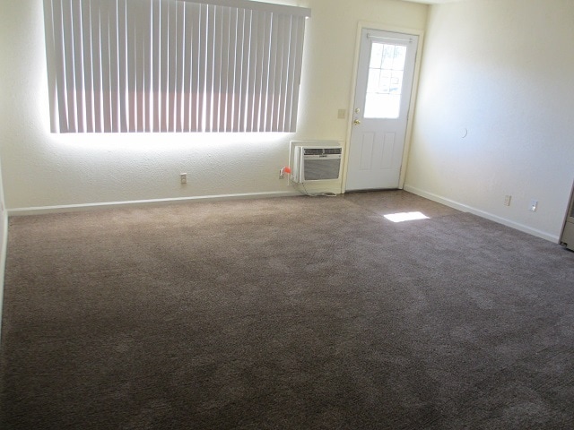 Building Photo - 2779 Reservoir Ln