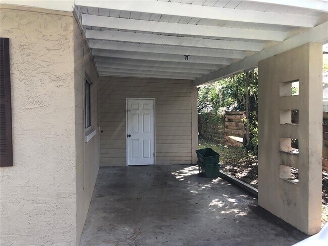 Foto del edificio - 3 Lotus Lake Dr