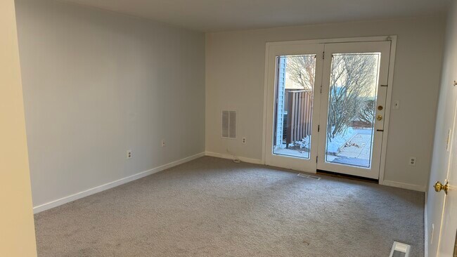 Foto del edificio - 189 Littleton Rd